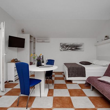 Apartments By The Sea Drasnice, Makarska - 2581 Cameră foto